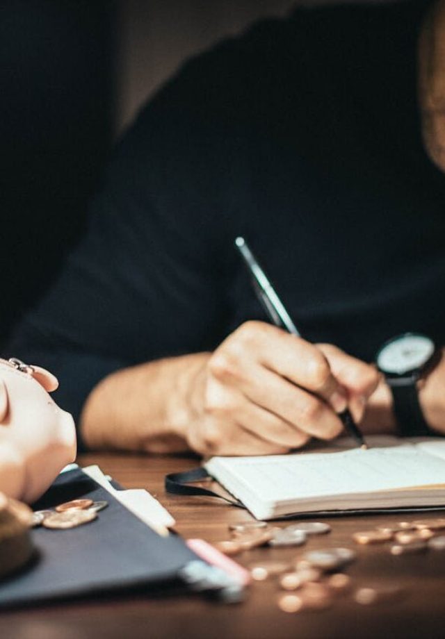 pexels-dziana-hasanbekava-7063776(1)